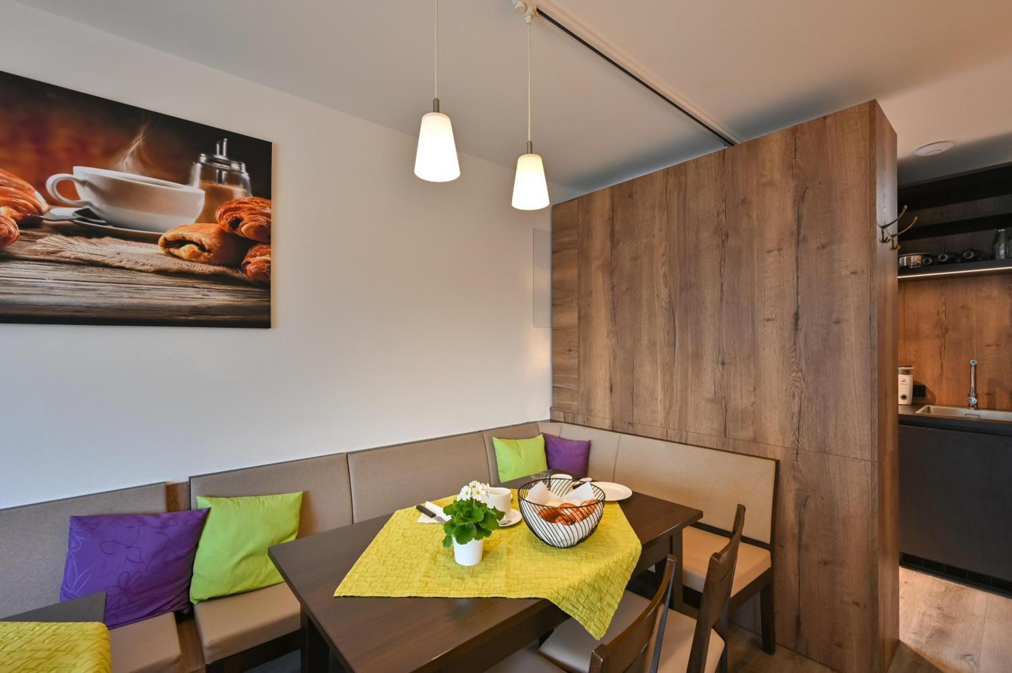 Hotel Gaestehaus Stock Zimmer Kraeuterstueble FDH Buitenkant foto